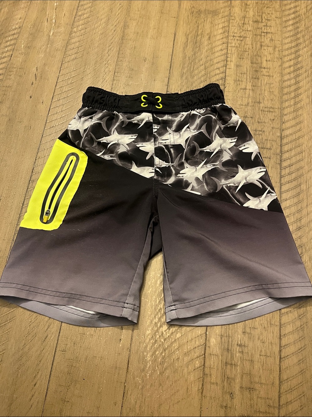 wonder nation Black & Neon Yellow Shark-Print Athletic Shorts